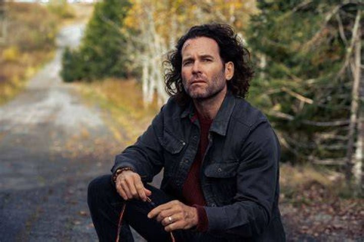 Eion Bailey Eion is known for his performances in the Emmy and Golden