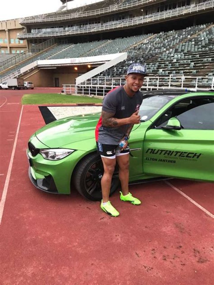 Elton Jantjies biography: Age, wife, brother, family, high school, salary, cars and Instagram