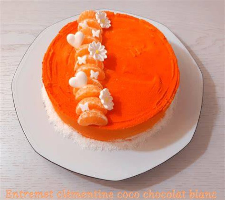 ENTREMET CLEMENTINE COCO CHOCOLAT BLANC P&acirc;tisseries de Choupie