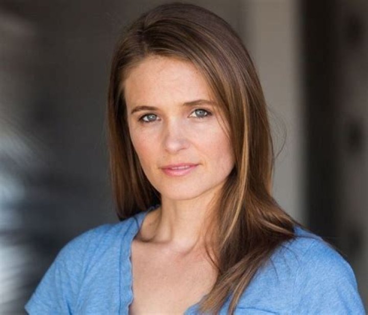 Erin Kelly Bio, Affair, Single, Net Worth, Age, Nationality, Height, Weight