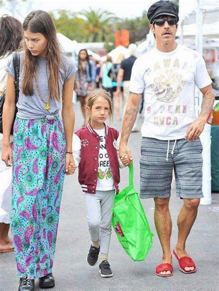 Everly Bear Kiedis: Age, Biography, And Everything You Need To Know