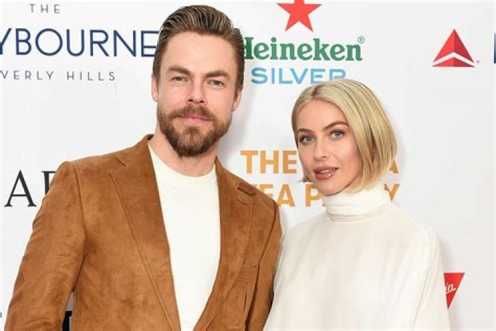 Exploring Julianne Hough's Feet: A Detailed Insight