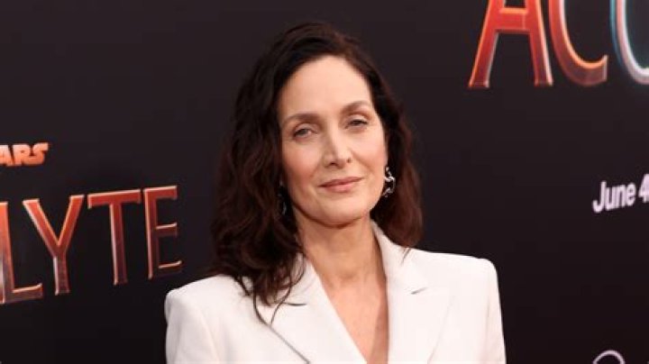 Fan Casting Aria T'Loak as Carrie-Anne Moss in Actor face claims by characters they've played or will play on myCast