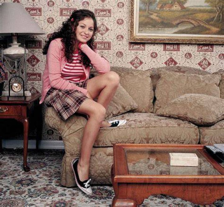 Fan Casting Justine Bateman as Mae 