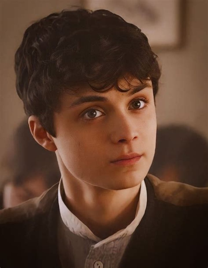 Fan Casting Lucas Jade Zumann as Joe Hill Conley in The Virgin Suicides on myCast