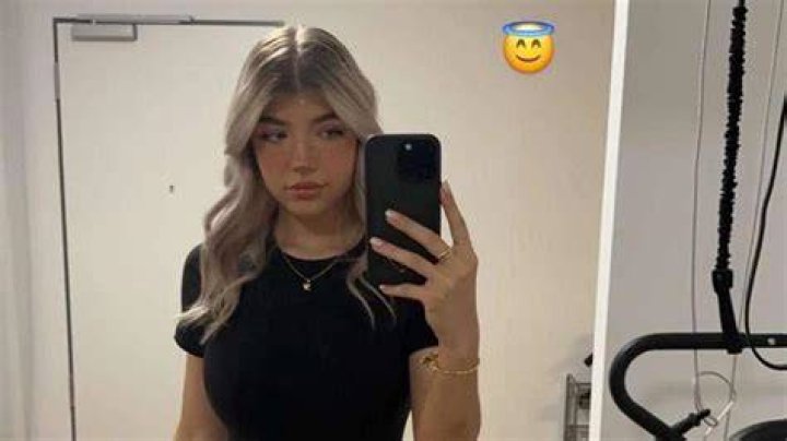 Free Scarletvas (scarlet.vas) Onlyfans Nudes Leaks