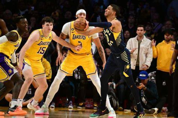 “Gives Me Tears in the Eyes”: Emotional Dennis Schroder Admits Crying for Lakers
Star Austin Reaves after Team USA Upset at FIBA World Cup