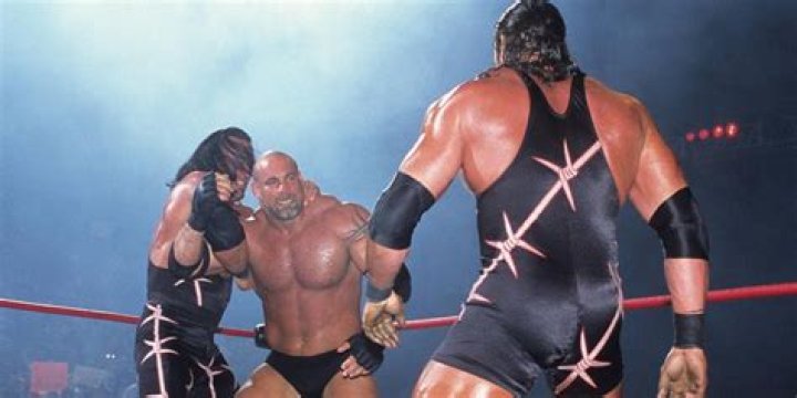 Goldberg Vs Kronik Halloween Havoc 2000 Cropped