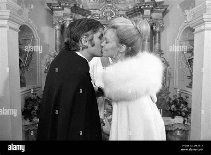 Gunter Sachs and Mirja Larsson. 1969 Celebrities, Celebrity weddings