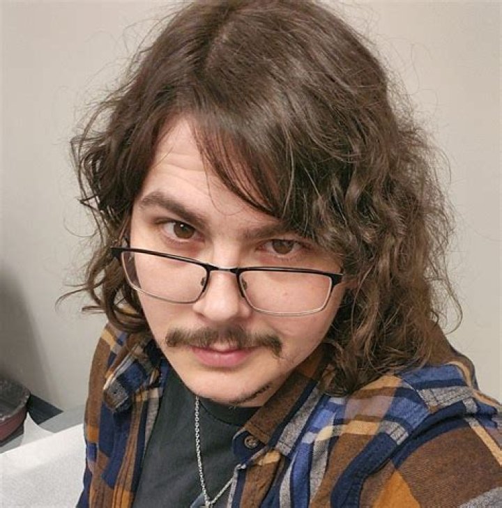 Have You Seen Penguinz0's Girlfriend? (9 Pictures) Celebritopedia