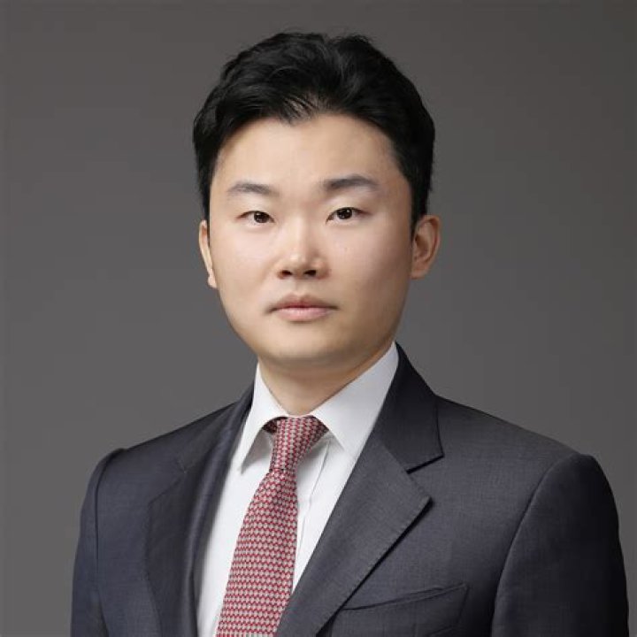 Heo Sung-Tae profiles Heo Sung-Tae profiles