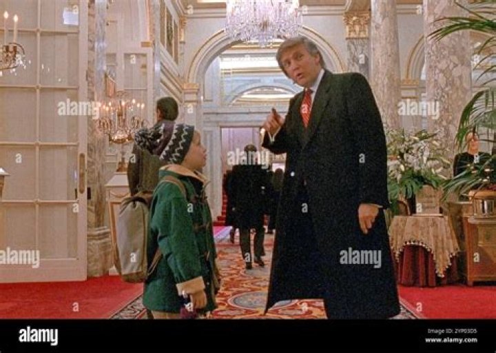 Home Alone 2 Kevin And Bandits