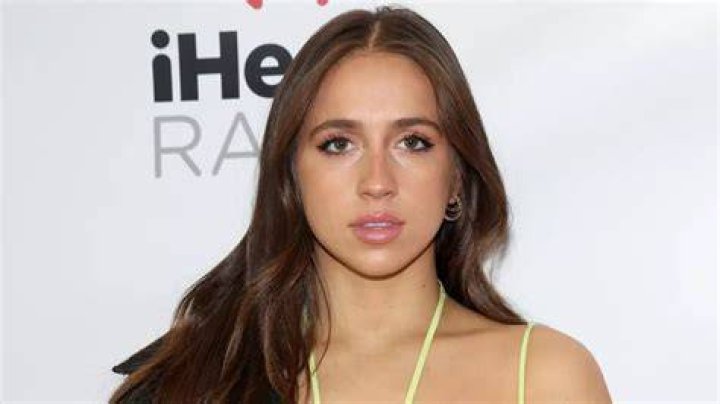 How Much Does Tate McRae Weigh? Understanding The Pop Sensation's Physical Attributes