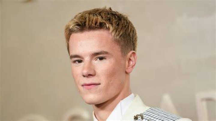 How old is Edvin Ryding?