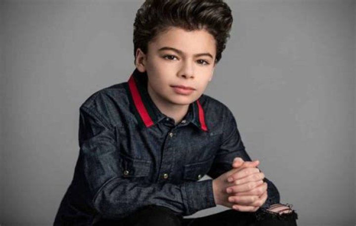How old is Raphael Alejandro? Age, biography, family, height, movies