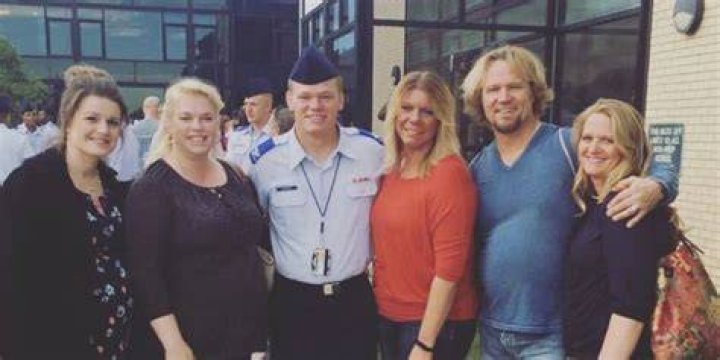 Hunter Brown Sister Wives with his dad and sister wives