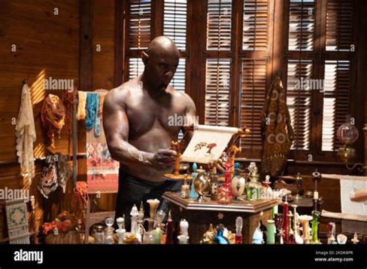 Idris Elba in Three Thousand Years of Longing