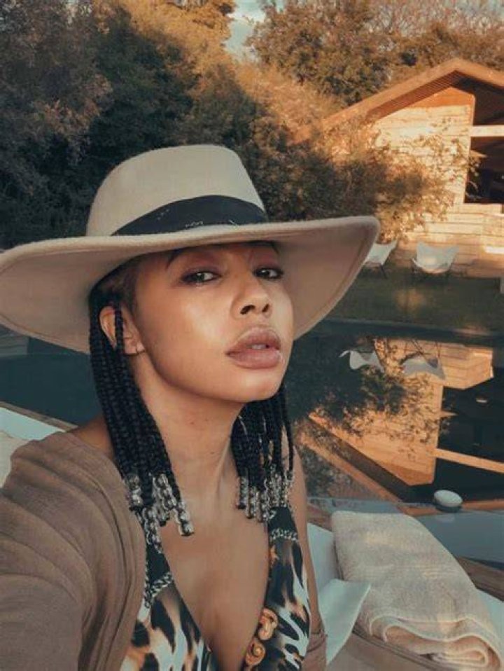Image: @kellykhumaloza
