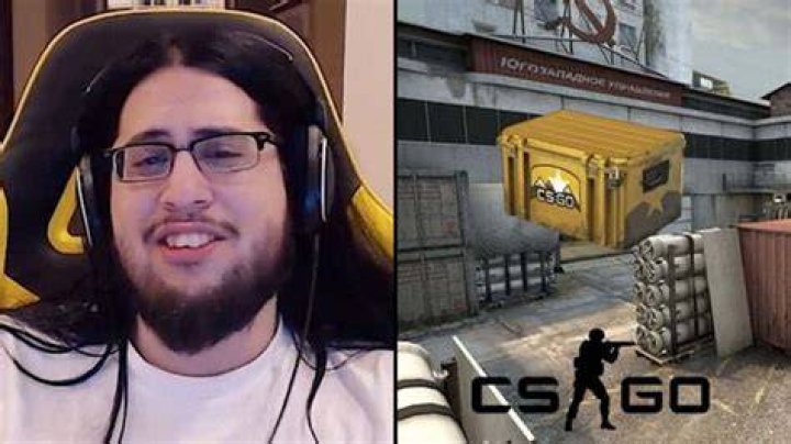 Imaqtpie gets crazy luck in CSGO case opening but still left
