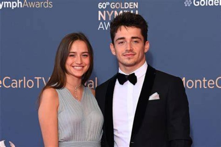 Improvviso annuncio di Leclerc su Instagram, con Charlotte &egrave; finita
