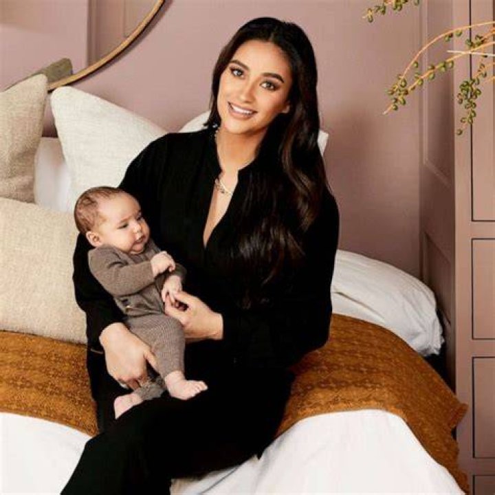 Inside the Moment Shay Mitchell Introduced Daughter Atlas to Baby Rome