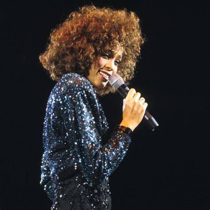 Inside the Turmoil of Whitney Houston’s Shocking Death