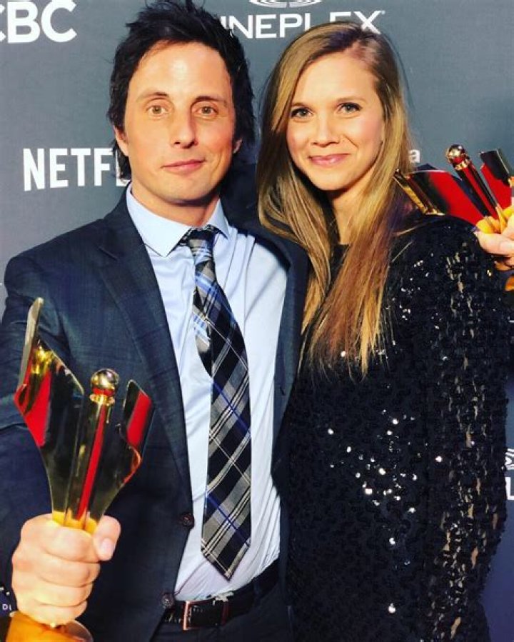Is Jonny Harris Married? A Deep Dive Into The Life Of The Acclaimed Actor