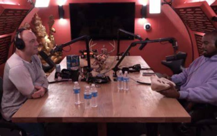 “It’s Some Ghetto A** Apartment” – Sean O’Malley Describes “Nervous” First
Meeting With Joe Rogan in His Studio