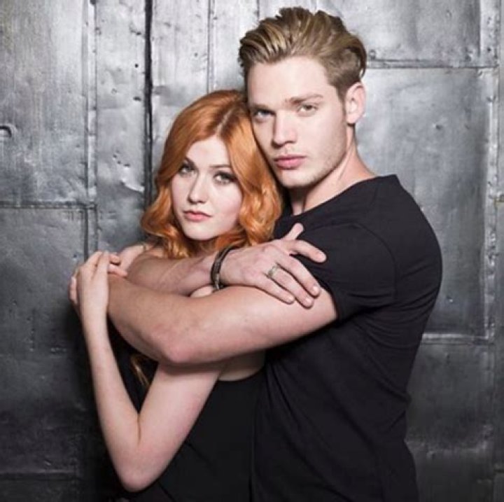 Jace and Clary Shadowhunters