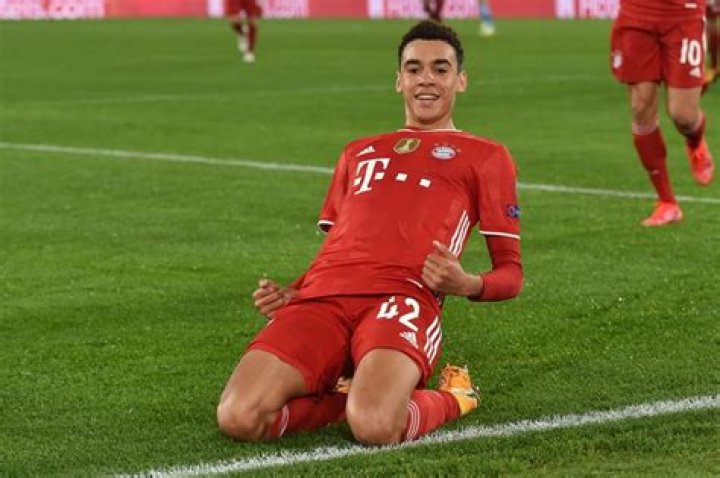 Jamal Musiala Writes Champions League History As Bayern Smash Lazio 41