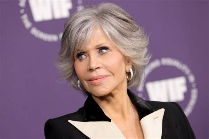 Jane Fonda Without Makeup Revealing the True Beauty within.