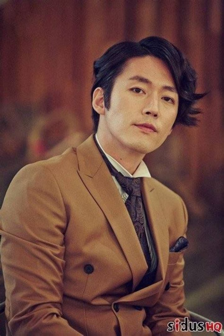 Jang Hyuk And Jang Nara Make A Comedically Realistic Married Couple In