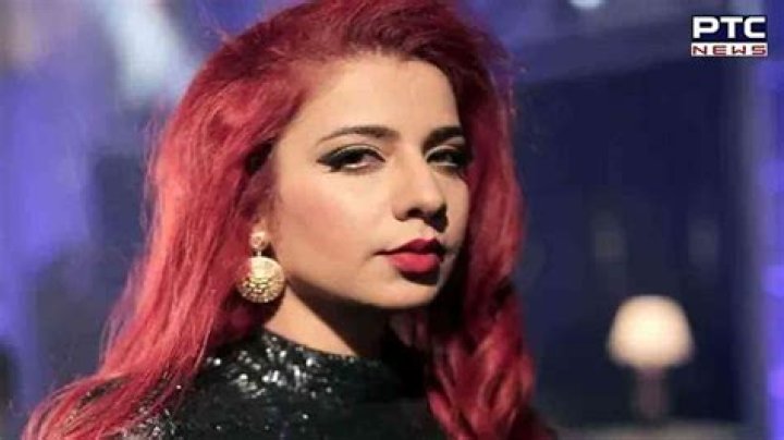 Jasmine Sandlas Picture