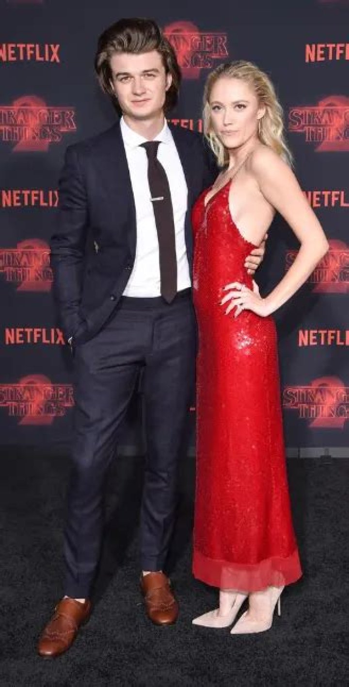 Joe Keery height