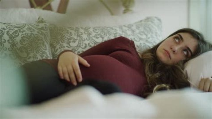 Joey King Transforms Into Pregnant Teen on Life in Pieces