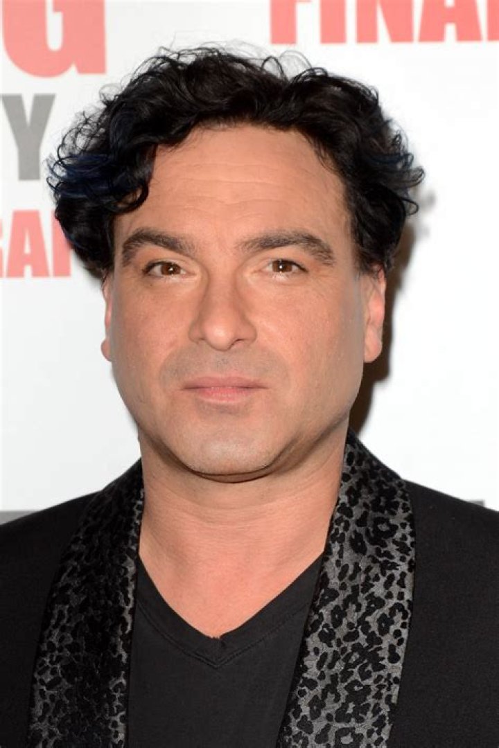 Johnny Galecki's Height, Net Worth and Wife (Details Revealed)