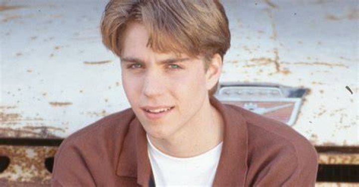 Jonathan Brandis About Entertainment.ie