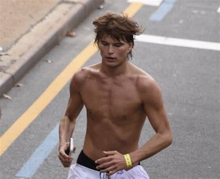 Jordan Barrett&rsquo;s Pursuit To Raise Funds for The Bowery Mission Of The