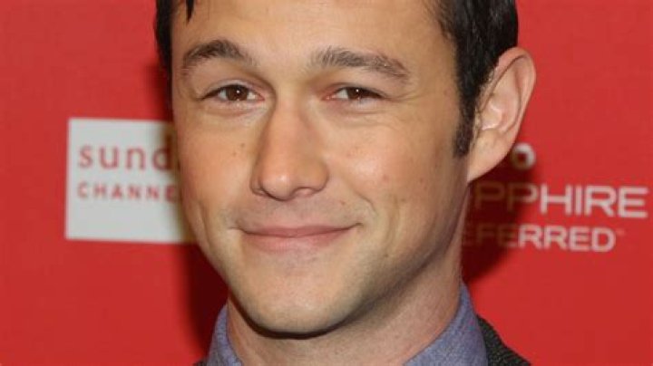 Joseph Gordon-Levitt as Leslie Dillon in Black Dahlia 