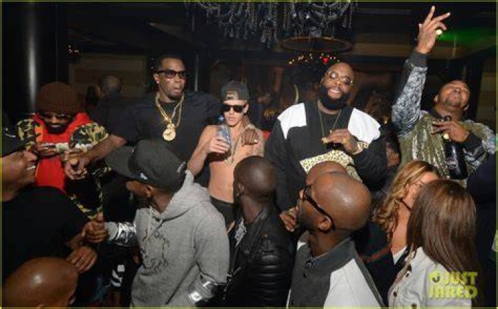 Justin Bieber Hangs Shirtless, Parties in Underwear with Sean 'Diddy