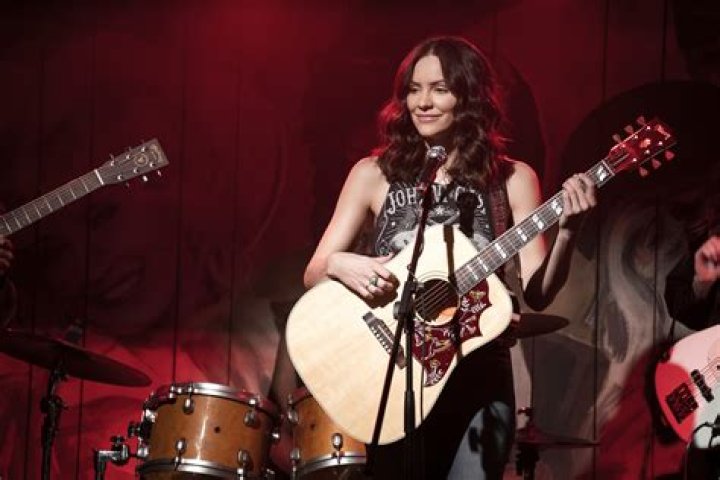 Katharine McPhee as Bailey in Country Comfort on Netflix