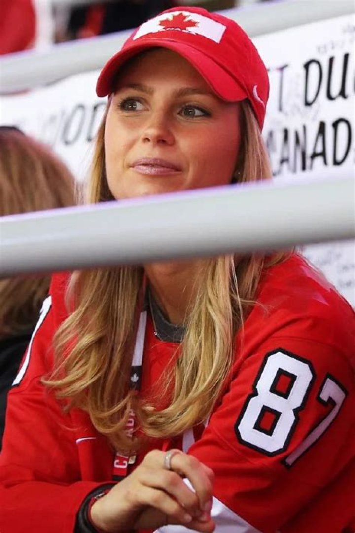 Kathy Leutner Hot Bikini Pics Celebrity Pictures