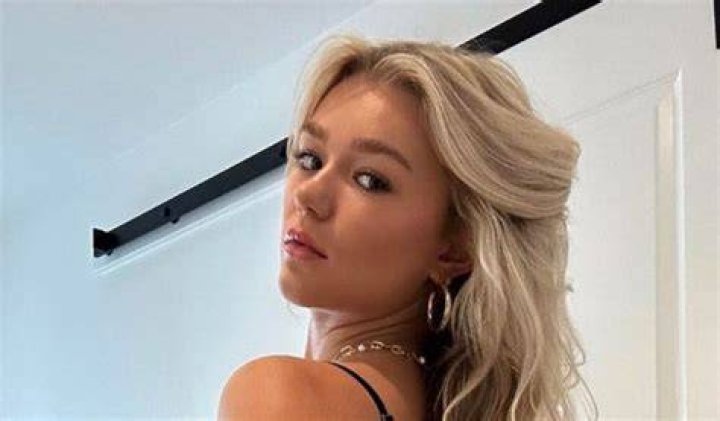 KATIE SIGMOND in Bikini Instagram Photos and Video 12/25/2021