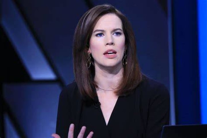 Kelly Evans