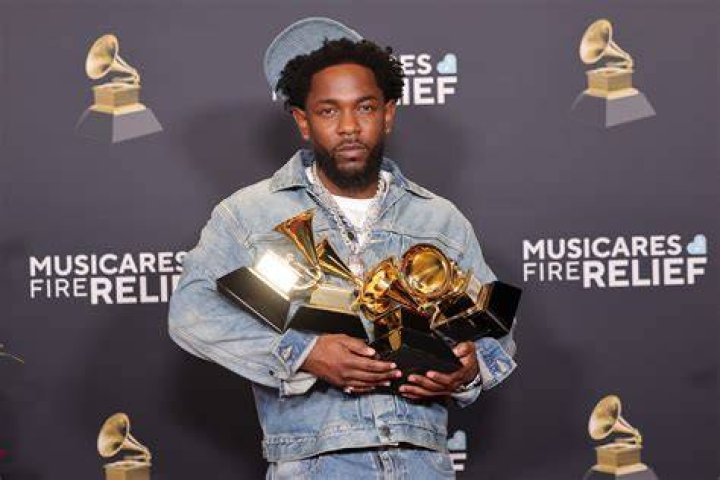 Kendrick Lamar gets &lsquo;therapy&rsquo; at Bay Area concert