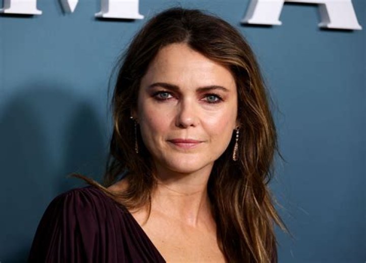 Keri Russell Shows Off Her Amazing Abs