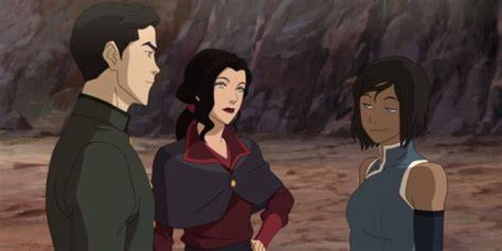 Korra, Asami, and Mako stand in a circle in The Legend of Korra
