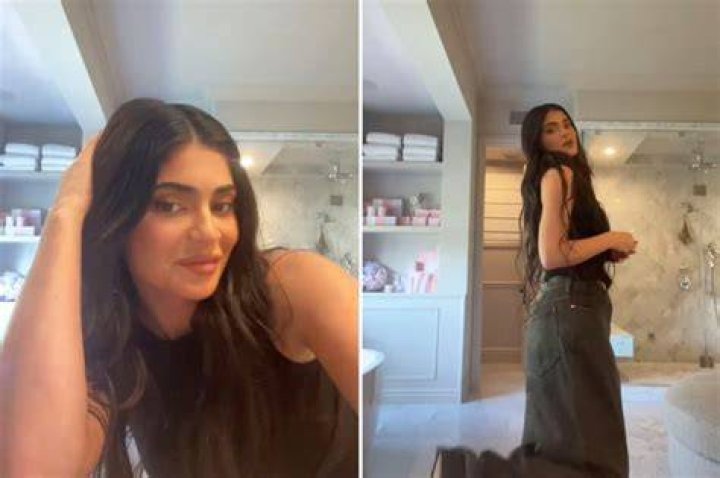 Kylie Jenner took a bathroom selfie with fellow Met Gala attendees in 2017. Photo / Instagram