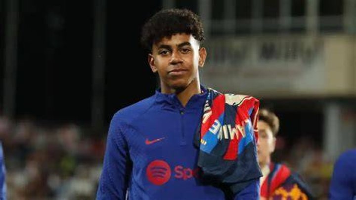 Lamine Yamal was breaking ankles & scoring Messiesque worldies at 13
