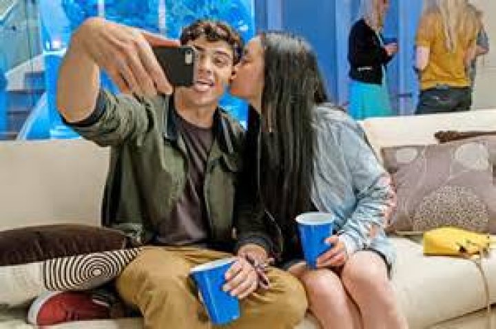 Lana Condor as Lara Jean Covey on the bus in To All the Boys I've Loved Before